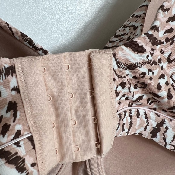 2 Underwire Bras 46C - Picture 4 of 8